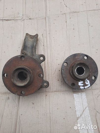 Левый поворотный кулак на ауди 80 б3