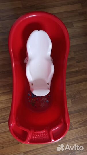 Ванночка для купания с горкой