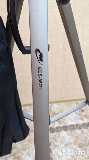 Напольный штатив для фотоаппарата/камеры