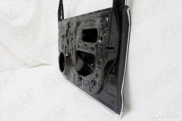 Дверь передняя правая Toyota Land Cruiser 200