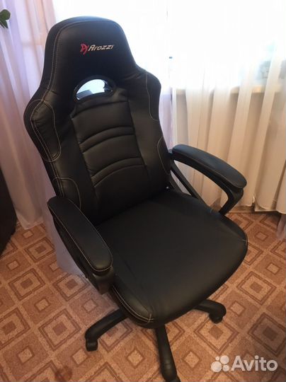 Компьютерное кресло / компьютерный стул