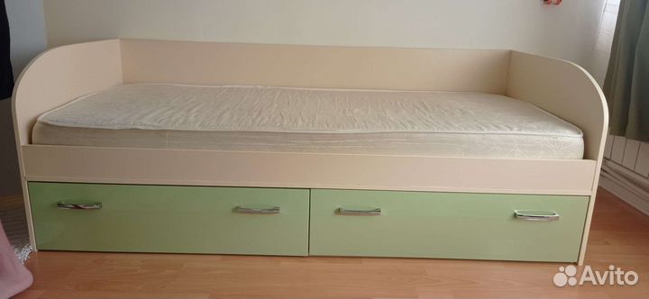 Детская мебель (шкаф+кровать+ полка)