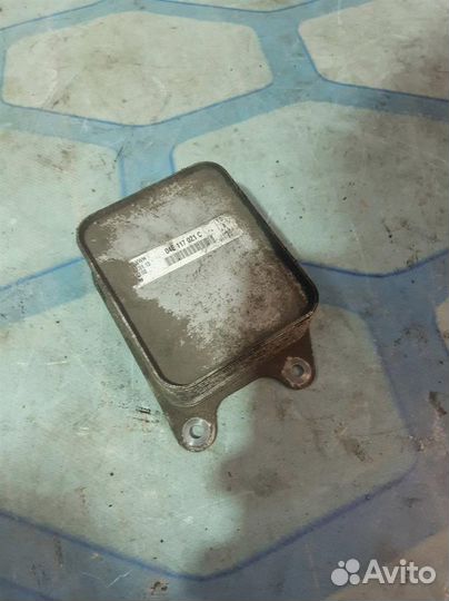 Радиатор масляный 04E117021C