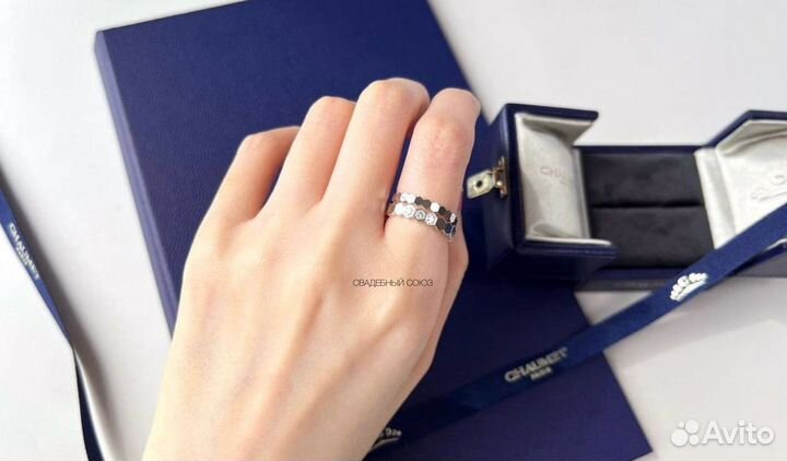 Золотые обручальные кольца Chaumet с брил