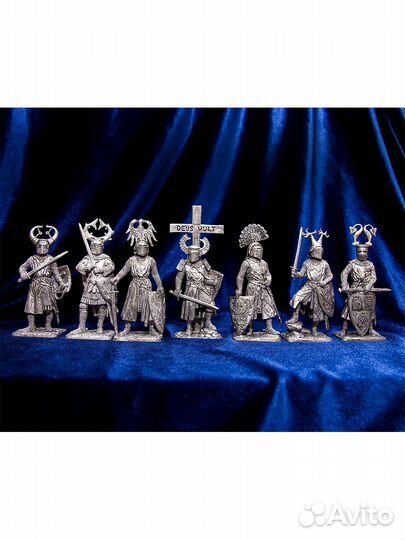 Набор оловянных солдатиков 