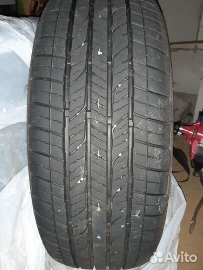 Bridgestone Dueler H/T 215/60 R17
