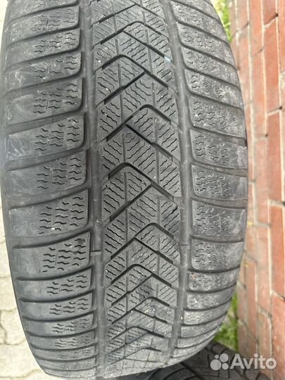 Pirelli Scorpion 275/45 R20 и 305/40 R20