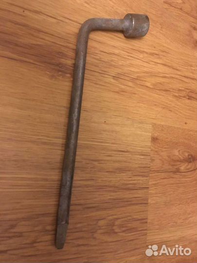 Ключ баллонный Toyota