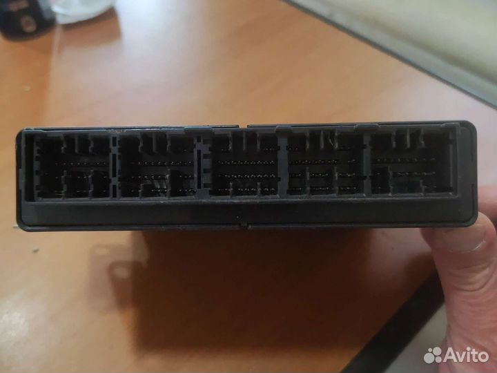 Блок управления на Мицубиси Паджеро 4