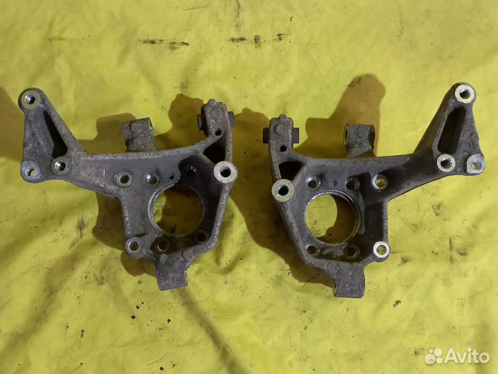 Кулак цапфа задняя vw Passat b7 полный привод