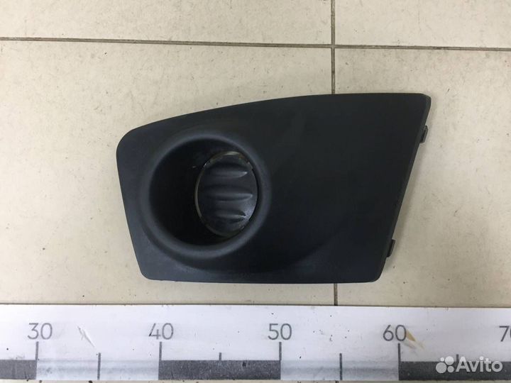 Накладка переднего бампера левая Mitsubishi L200 K