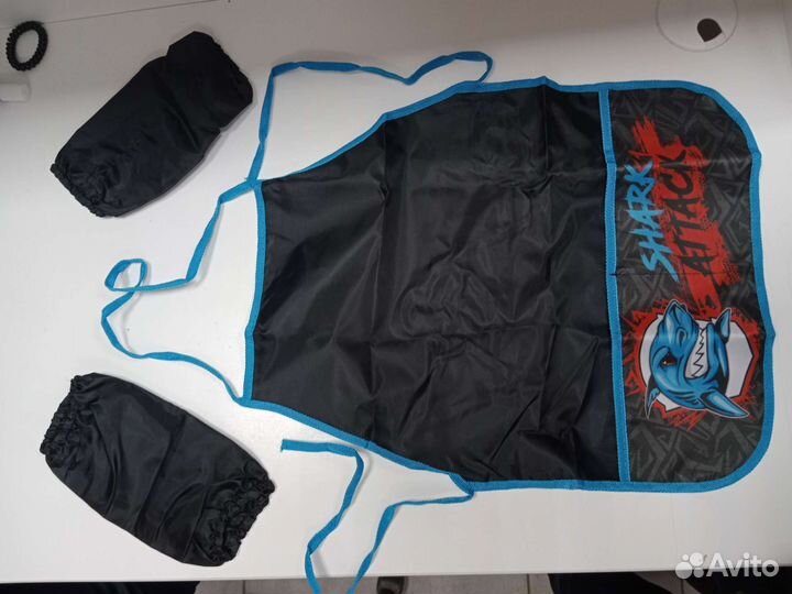 Школьный фартук черный