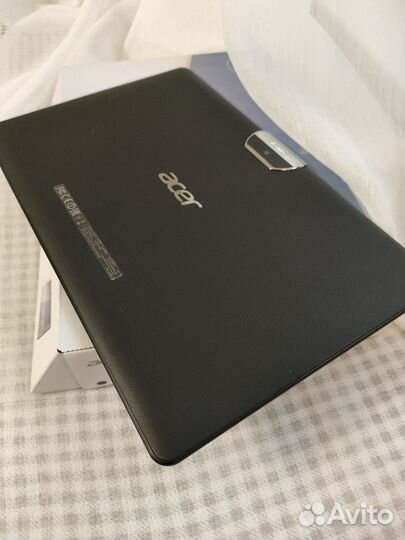 Планшет Acer iconia One 10