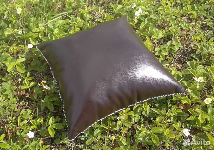 Декоративная подушка новая