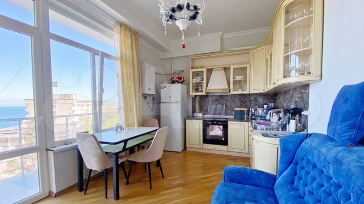 2-к. квартира, 70 м², 3/10 эт.
