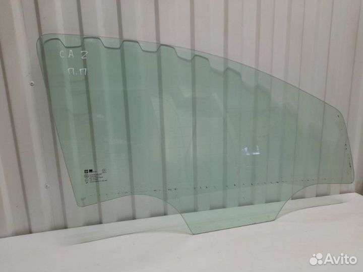Стекло двери передней правой Chevrolet Aveo T300