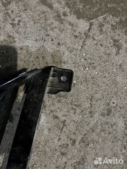 Решетка радиатора на Хундай ix 35 2015 г