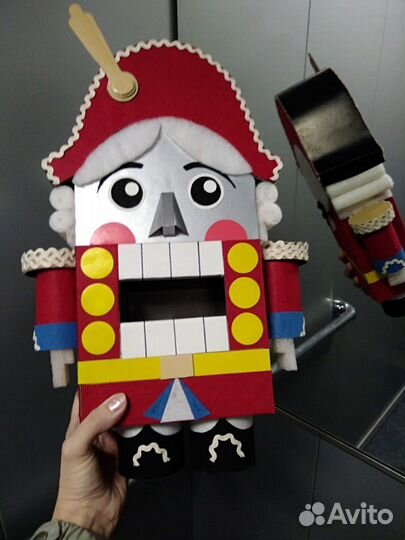 Щелкунчик, любимый герой новогодней сказки