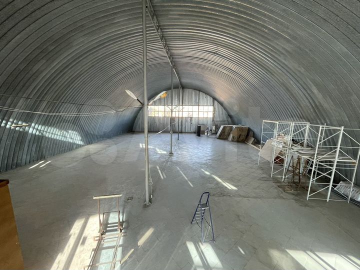 Торговая площадь, 977 м²