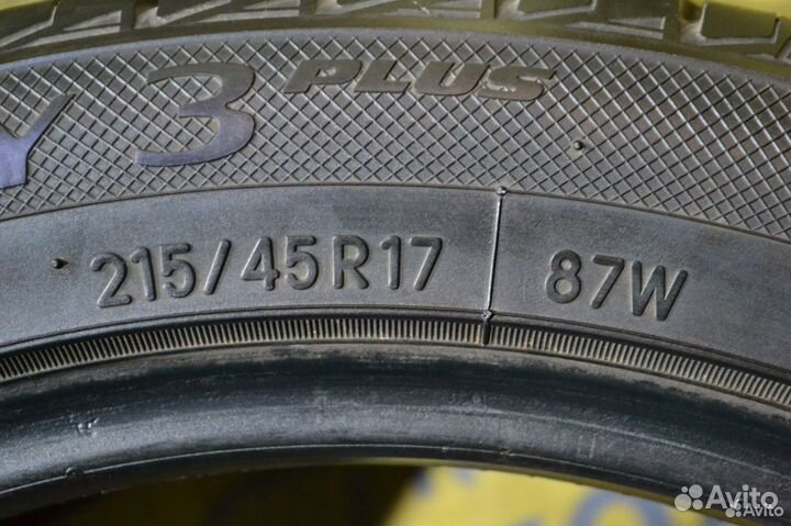 Toyo NanoEnergy 3 215/45 R17