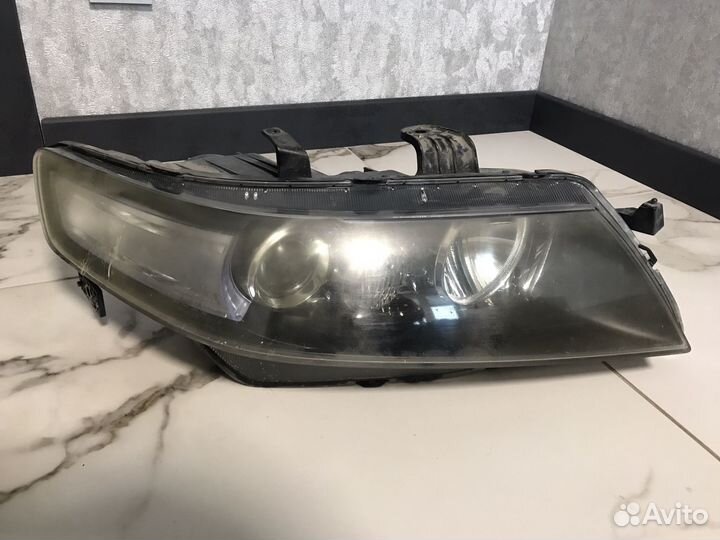 Фара на honda accord 7