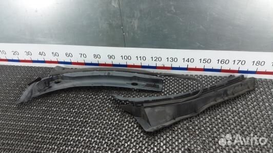 Накладка декоративная (жабо, дождевик) mitsubishi