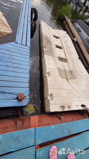 Понтон для гидроцикла