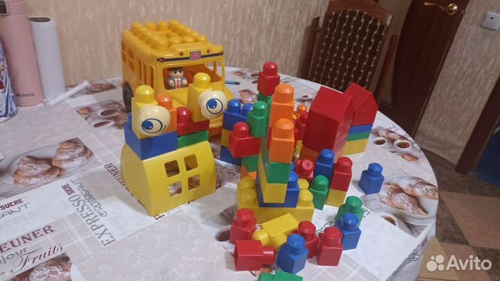 Конструктор lego крупный с автобусом