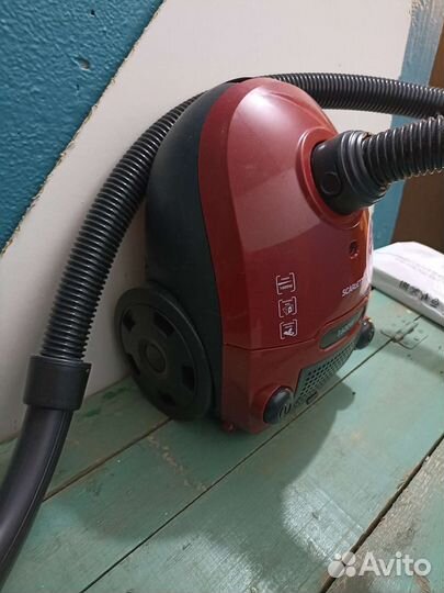 Пылесос scarlett sc-vc80b63 на запчасти