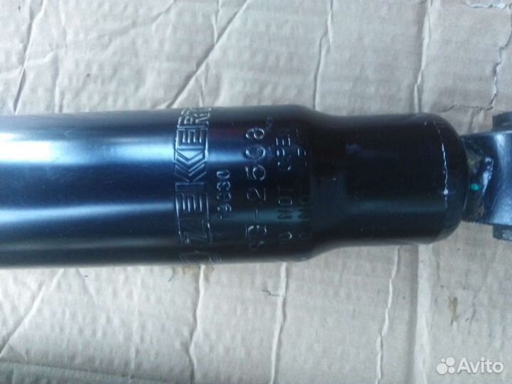 Амортизаторы 2шт citroen с4 picasso Peugeot 5008