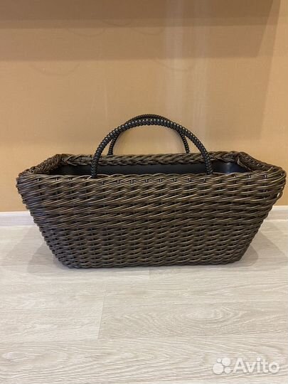 Корзина дровница из ротанга
