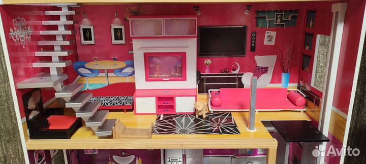 Большой кукольный домик