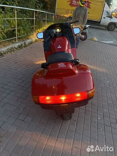 Honda PC 800 Pacific Coast