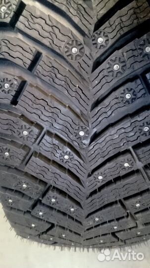 Michelin X-Ice North 4 255/45 R19 104H