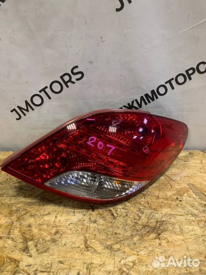 Фонарь задний правый Peugeot 207 рестайлинг