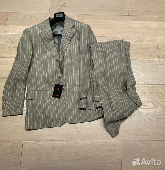 Костюм Pierre Cardin