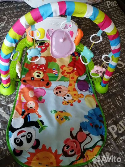 Развивающий коврик с пианино