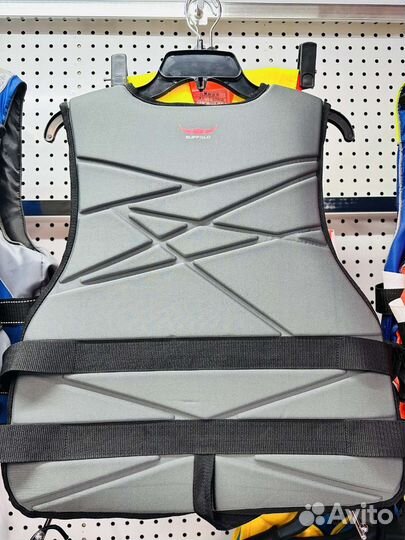 Спасательный жилет yamaha