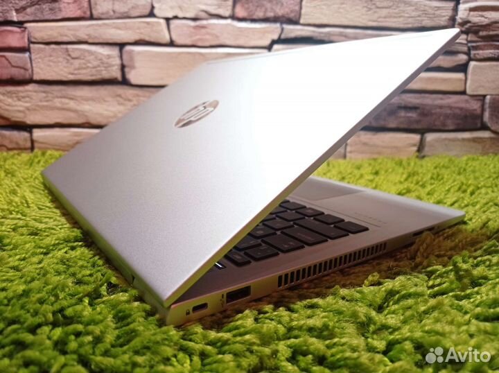 Премиум ультрабук HP Core i3-10110 8Gb NVMe 512Gb