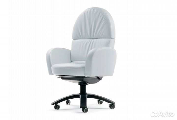 Кресло кожаное Poltrona Frau Ego