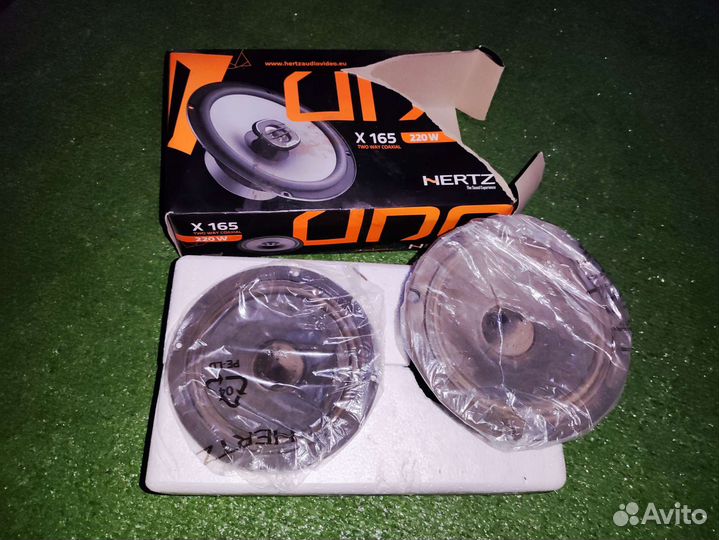 Hertz uno x 165