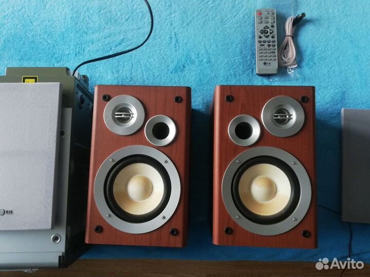 Музыкальный центр LG LX-U550 Micro Hi-Fi system