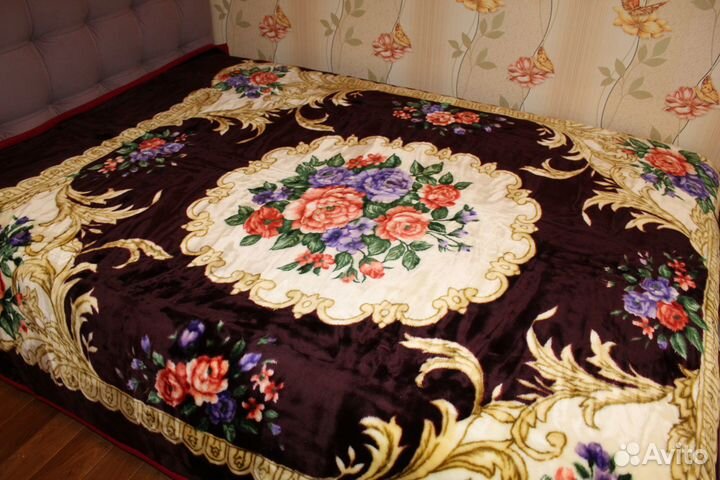 Плед покрывало размер 200 на 234 см, новый