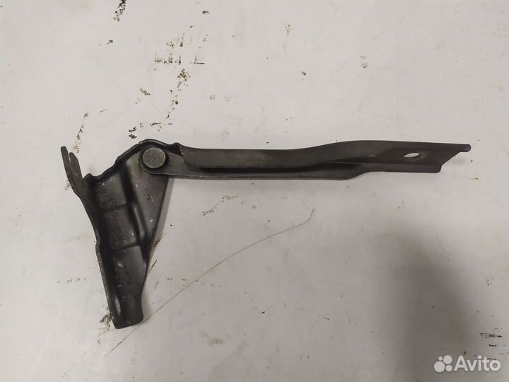 Петля капота левая Polo (HB) 2009