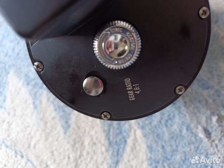 Мультипликаторная катушка со счетчиком troll 900CS