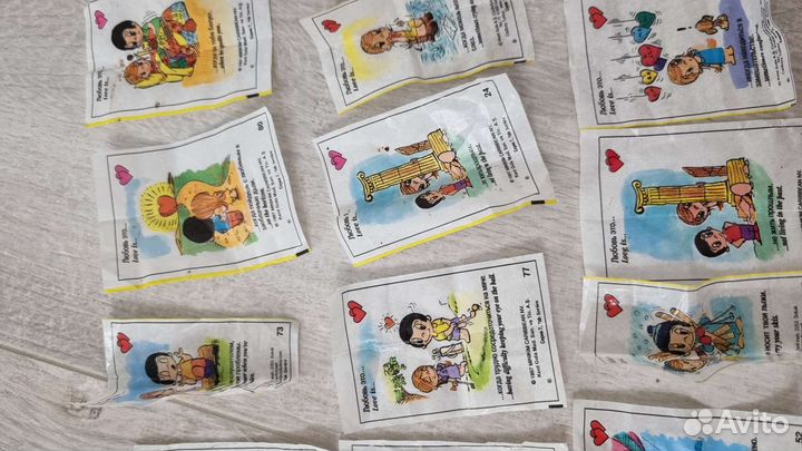 Вкладыши 90х-гг. Love is