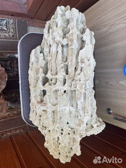 Замок для аквариума