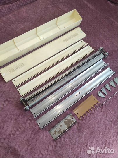 Вязальная машина Сударушка