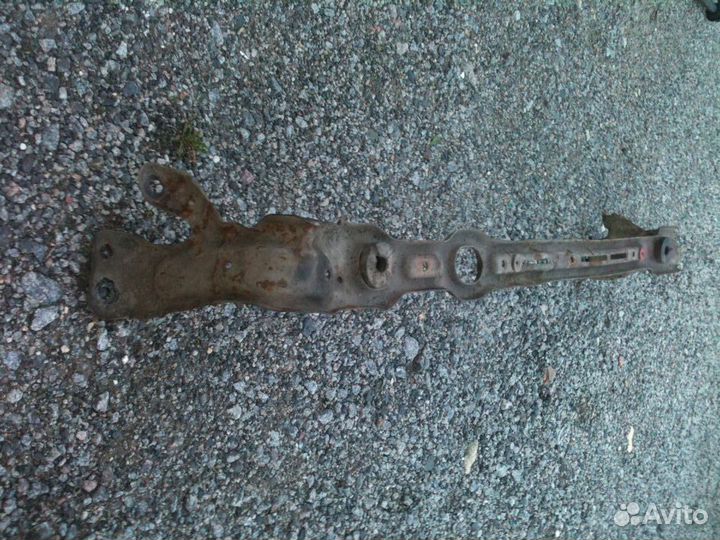 Балка радиатора Форд Фокус 1 2004г