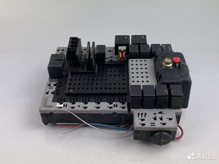 Блок предохранителей Volvo 08696035